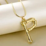 collier tendance lettre initial