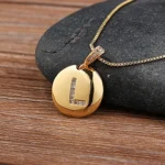 pendentif lettre initiale en diamant minimaliste