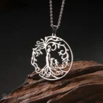 pendentif symbolique en argent