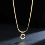 pendentif or pour femme lettre A