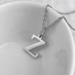 bijou en argent pendentif lettre initial