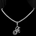 collier romantique initial Hop Hop