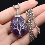 collier avec pendentif arbre de vie