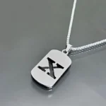 pendentif lettre punk en argent moderne